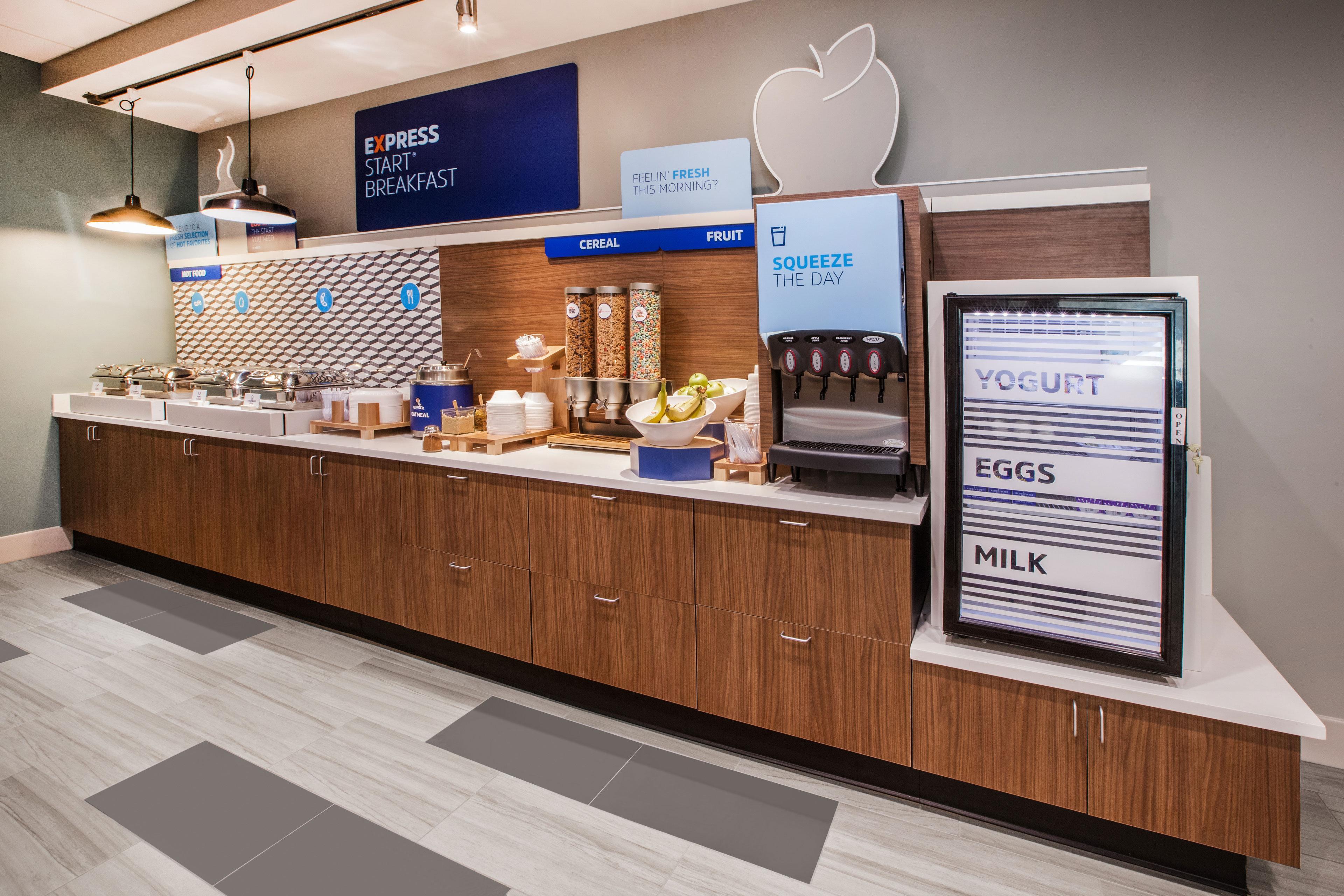 Holiday Inn Express Hotel & Suites Goldsboro - Base Area By Ihg Екстериор снимка