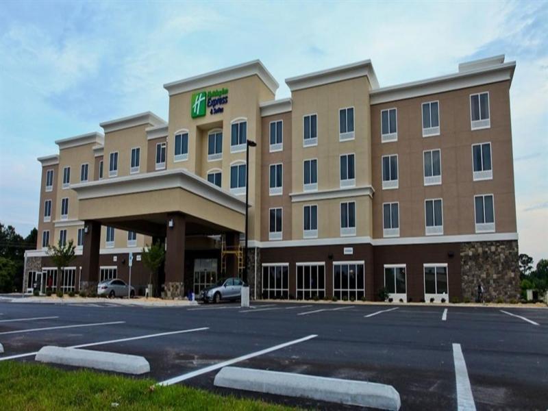Holiday Inn Express Hotel & Suites Goldsboro - Base Area, An Ihg Hotel Екстериор снимка