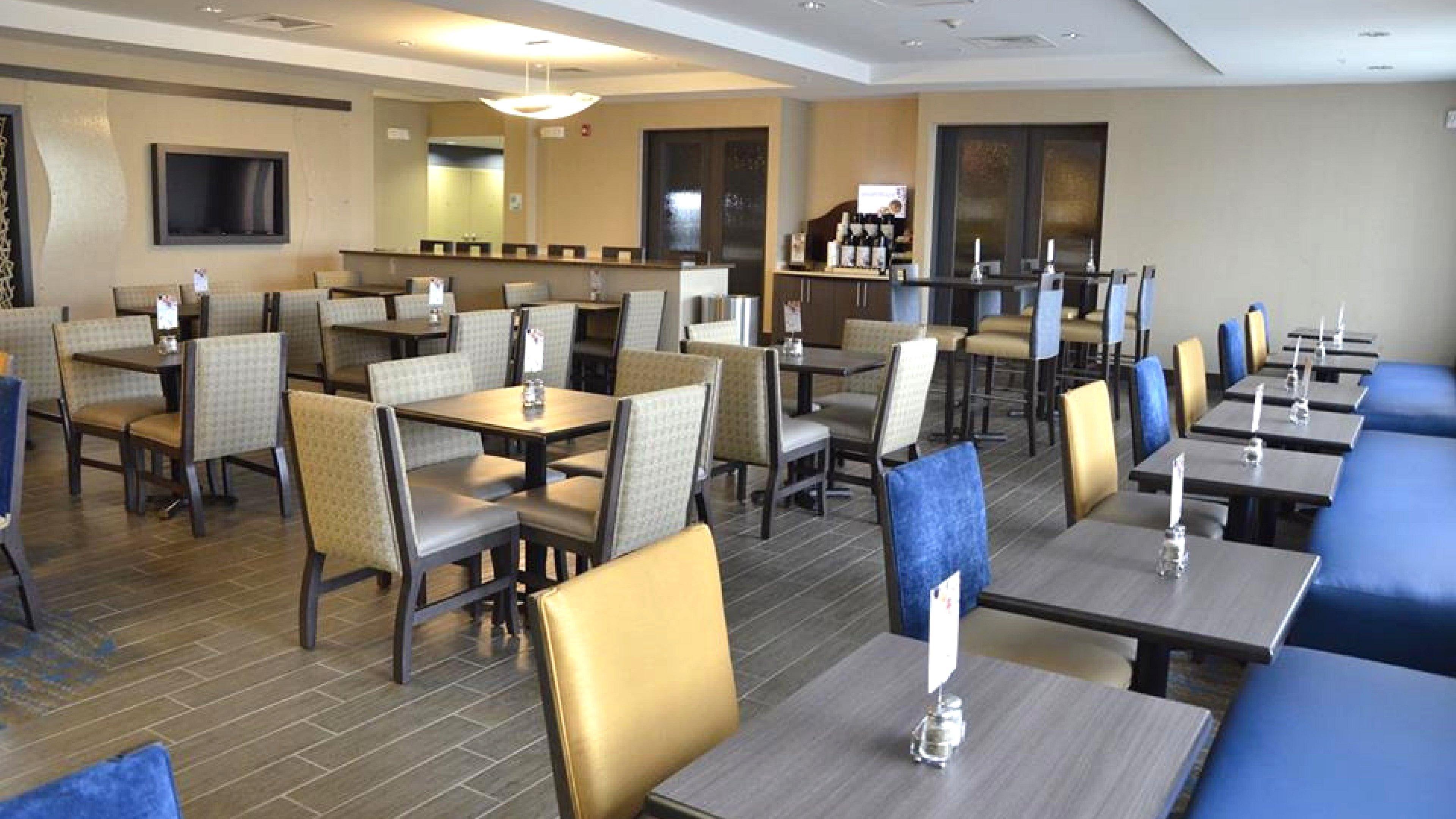 Holiday Inn Express Hotel & Suites Goldsboro - Base Area By Ihg Екстериор снимка